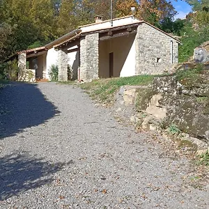Au Pied Du Grand Cedre Hébergement de vacances