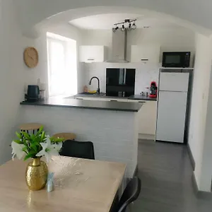 Fleurs De Lys Appartement